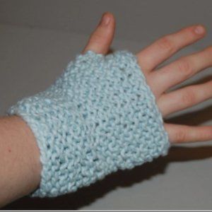 Fingerless gloves ~ Knitted